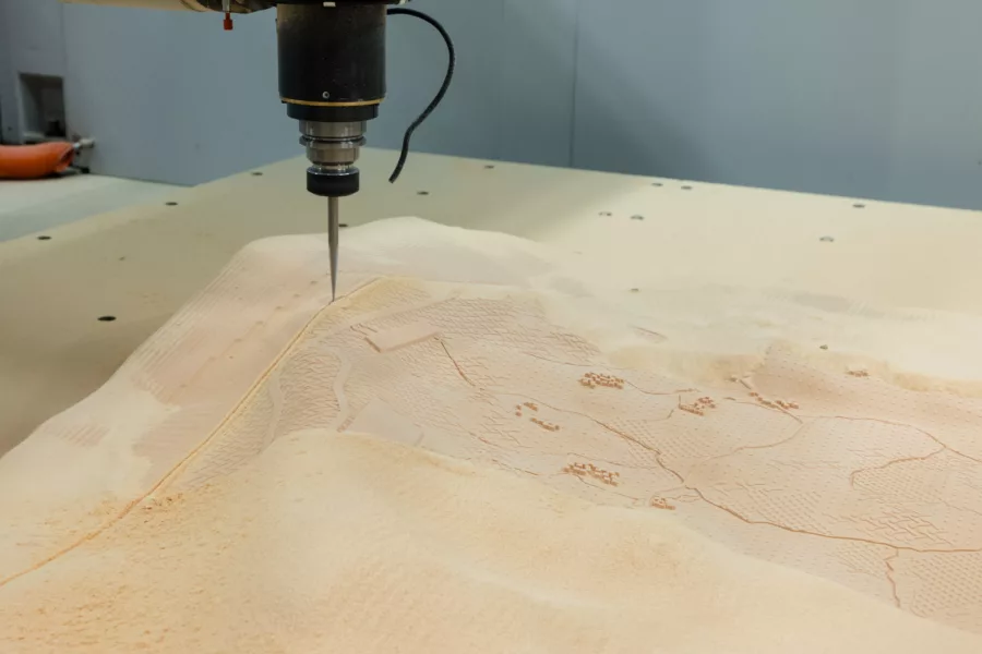 Visuel présentant une maquette terrain jaune réalisée par Creaform