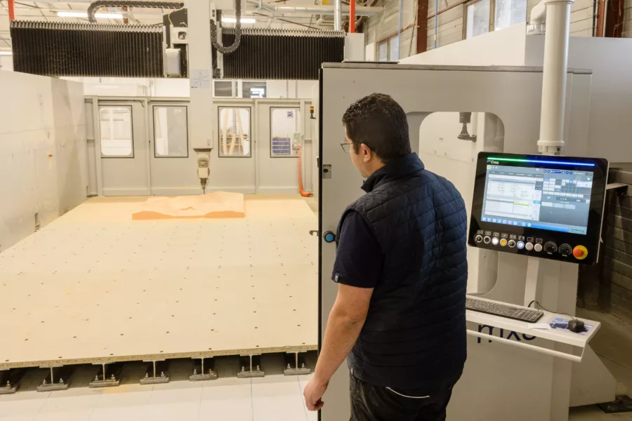 Visuel présentant une machine de Creaform créant une maquette terrain